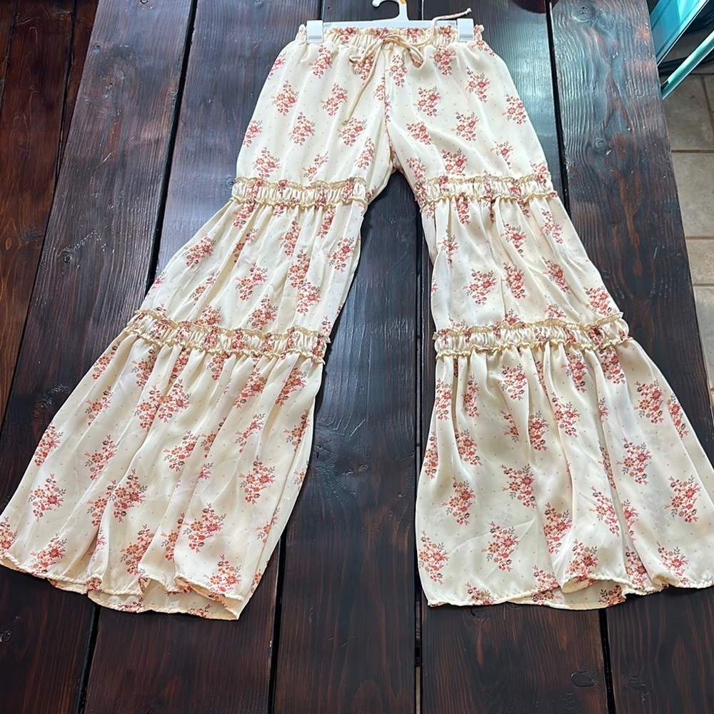 Elegant Floral Cream Maxi Skirt